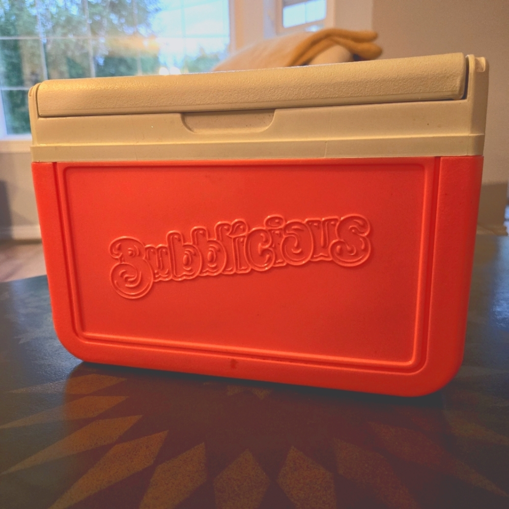 BUBBLICIOUS COLEMAN COOLER